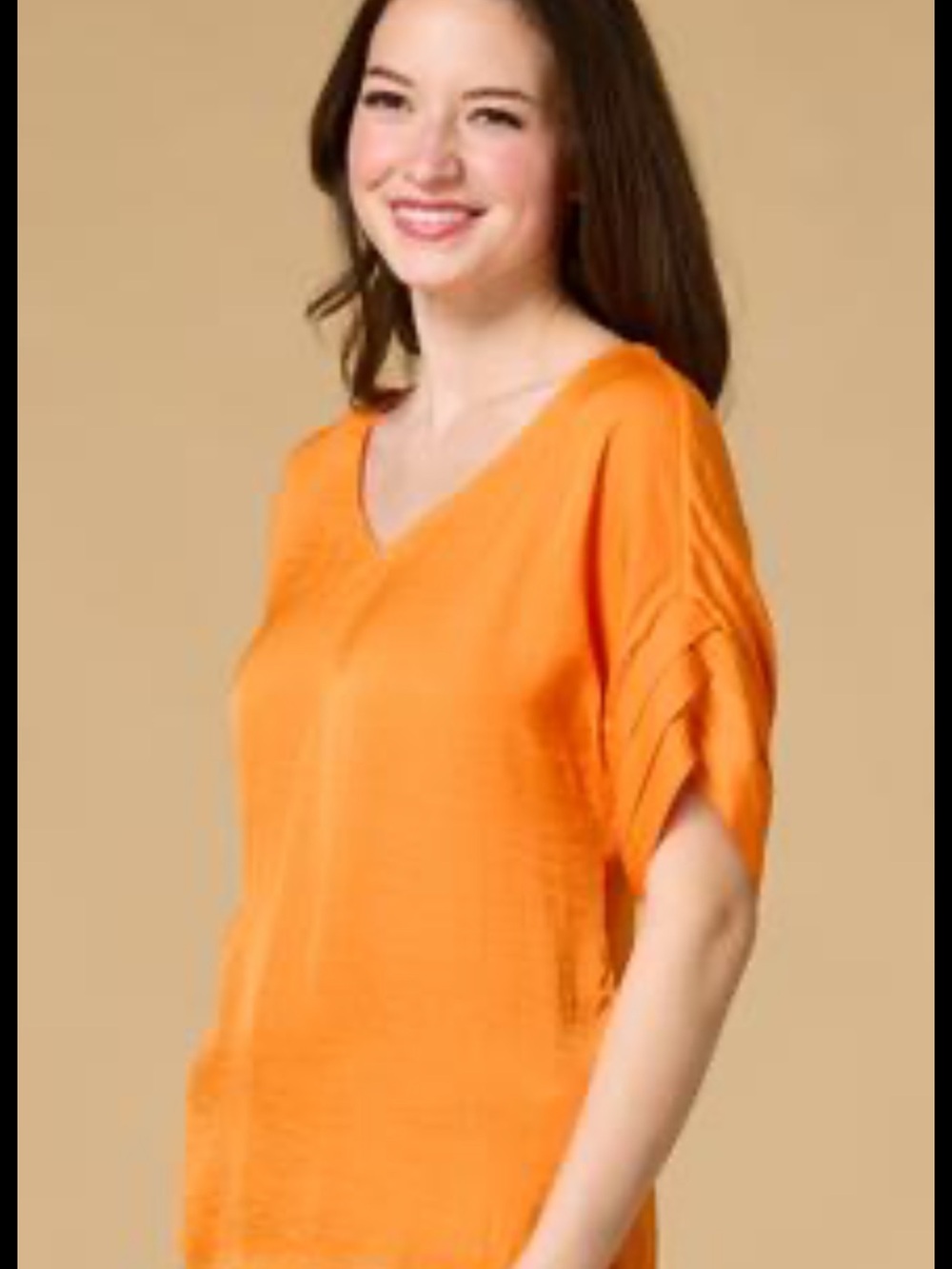 Versona Short Sleeve V-Neck Top in Orange. NWT